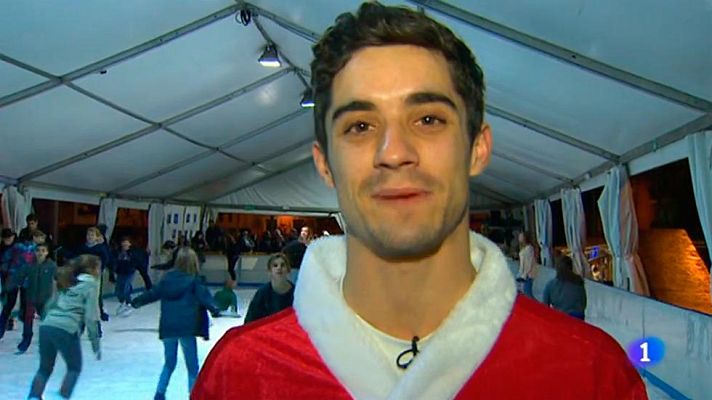 Telediario 1 - Javier Fernández se viste de Papa Noel por Navidad