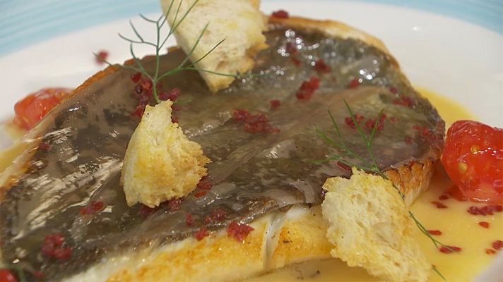 RTVE Cocina - Receta de pez de San Pedro con jamón