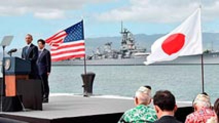 Shinzo Abe y Obama visitan Pearl Harbor