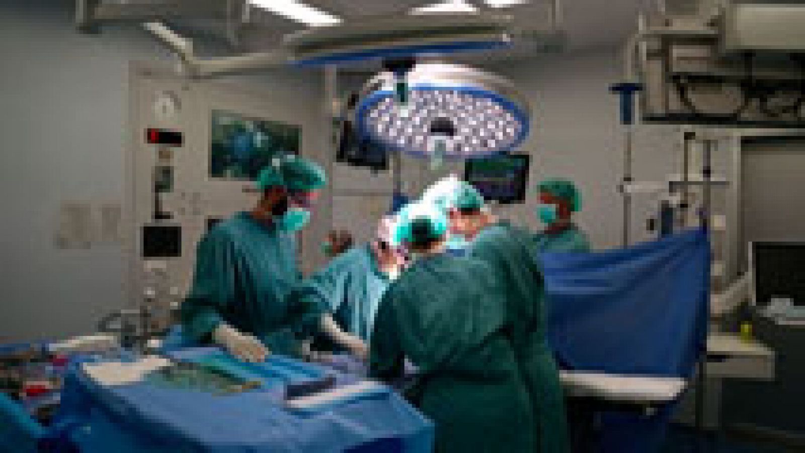 Telediario 1: El hospital Vall d'Hebron realiza 10 trasplantes en un día | RTVE Play