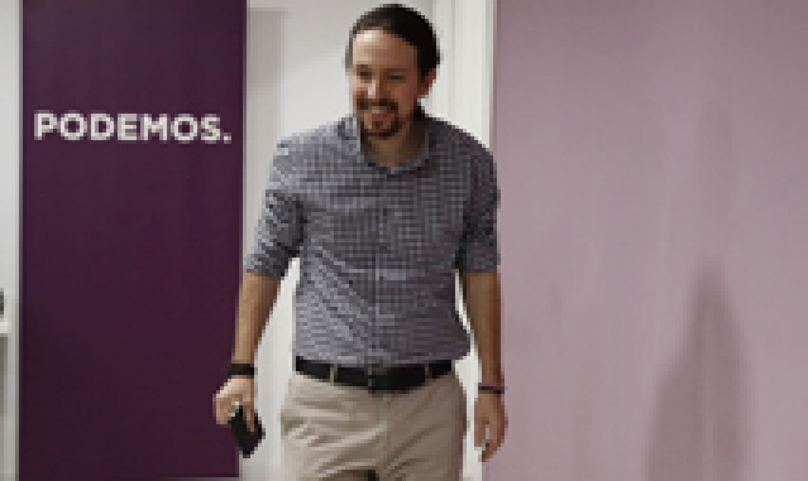 Telediario 1: Iglesias llama a parar la "espiral de torpeza" en Podemos y pide perdón: "Sé que os estamos avergonzando" | RTVE Play