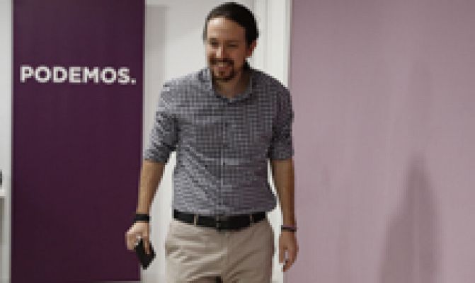 Telediario 1 - Iglesias llama a parar la "espiral de torpeza" en Podemos y pide perdón: "Sé que os estamos avergonzando"