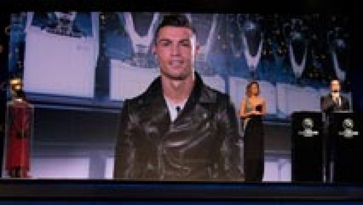 Telediario 1 - El Madrid vuelve a la actividad entre premios