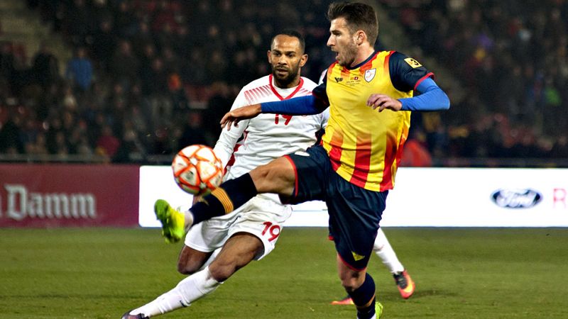 La selección de Catalunya ha empatado este miércoles en un  entretenido partido contra Túnez (3-3), aunque el equipo africano se  ha acabado llevando la victoria tras adjudicarse la tanda de penaltis  en el amistoso disputado en el estadio de Montili