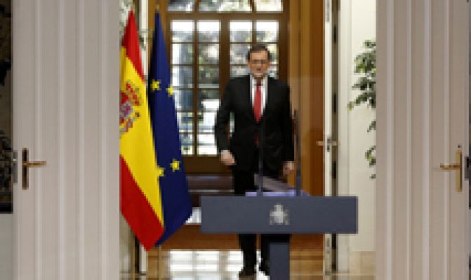 Rajoy despide "el año de la incertidumbre" y promete estabilidad hasta que pueda aprobar los Presupuestos