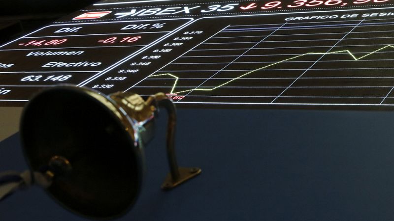 El petróleo cierra el año al alza pero el IBEX 35 termina con una caída del 2%