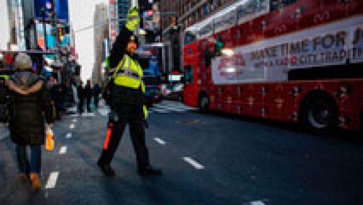 Telediario 1 - El fin de año se recibe con las mayores medidas de seguridad