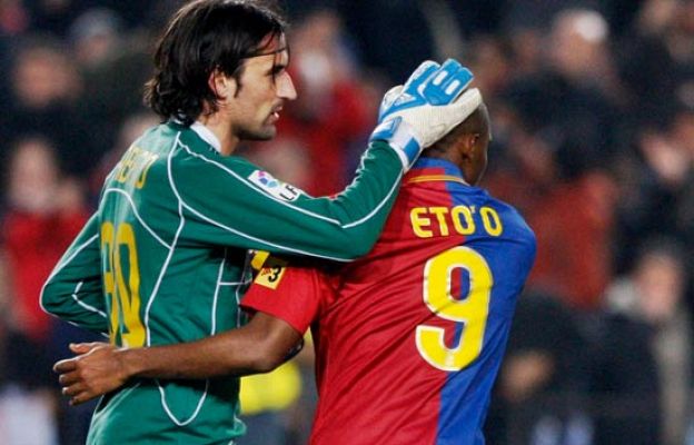  - Eto'o consuela a Rodríguez