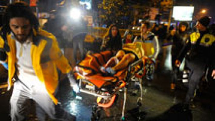  - Un atentado en una discoteca en Estambul deja al menos 39 muertos en Nochevieja