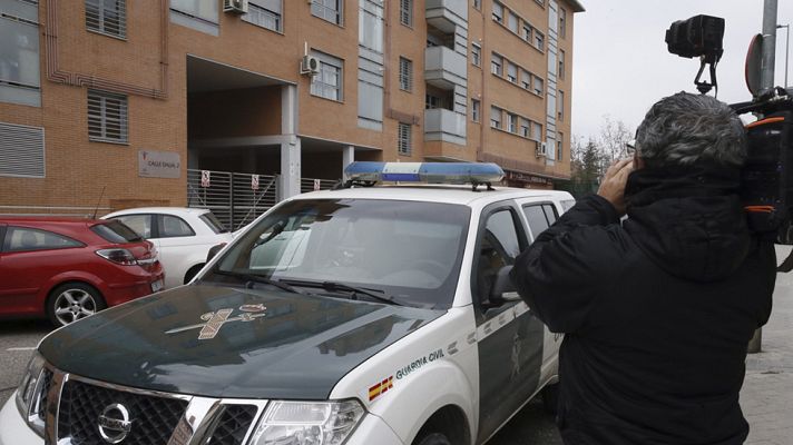 Telediario 1 - Muere una mujer en Rivas Vaciamadrid apuñalada presuntamente por su pareja