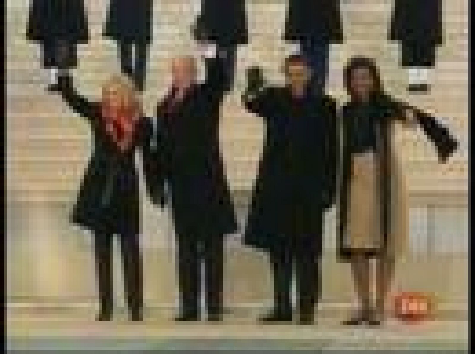 Obama llega al concierto en su honor | Ver