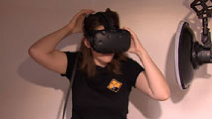 Telediario 1 - Los dispositivos móviles y sus accesorios protagonizan las cartas a los Reyes Magos