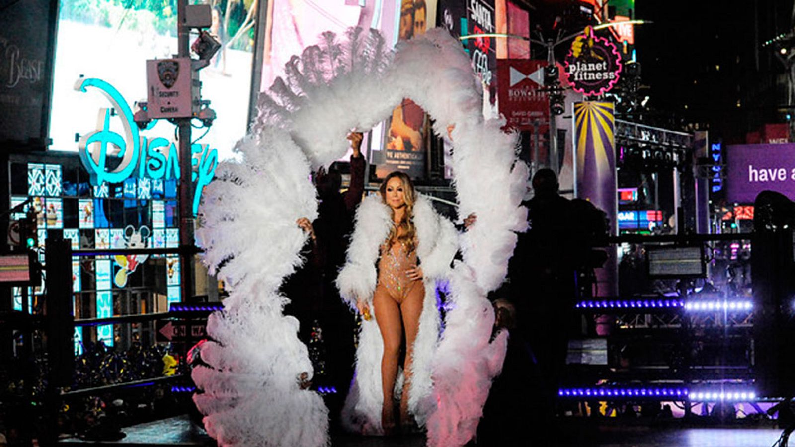 El playback le jugó una mala pasada a Mariah Carey durante la fiesta de año nuevo en pleno Times Square de Nueva York