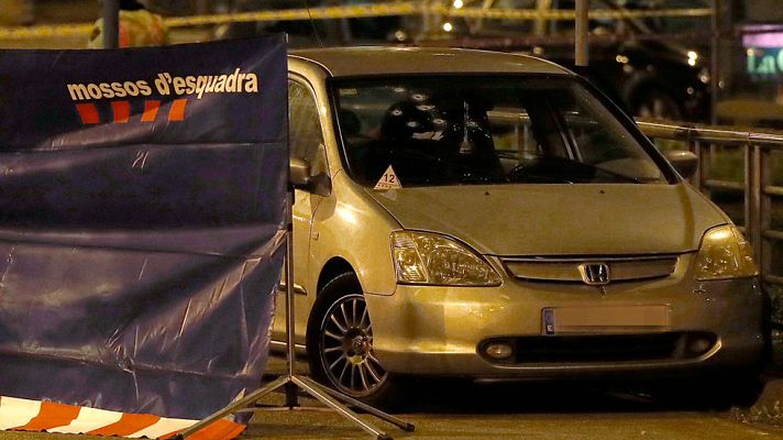 Telediario 1 - Los Mossos y la Policía buscan al autor del tiroteo que dejó un muerto y dos heridos en Barcelona
