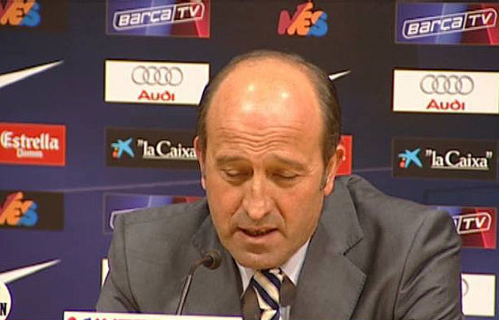 Lotina ha recalcado que su equipo estuvo muy flojo ante el Barça y que así no se puede ganar un partido.