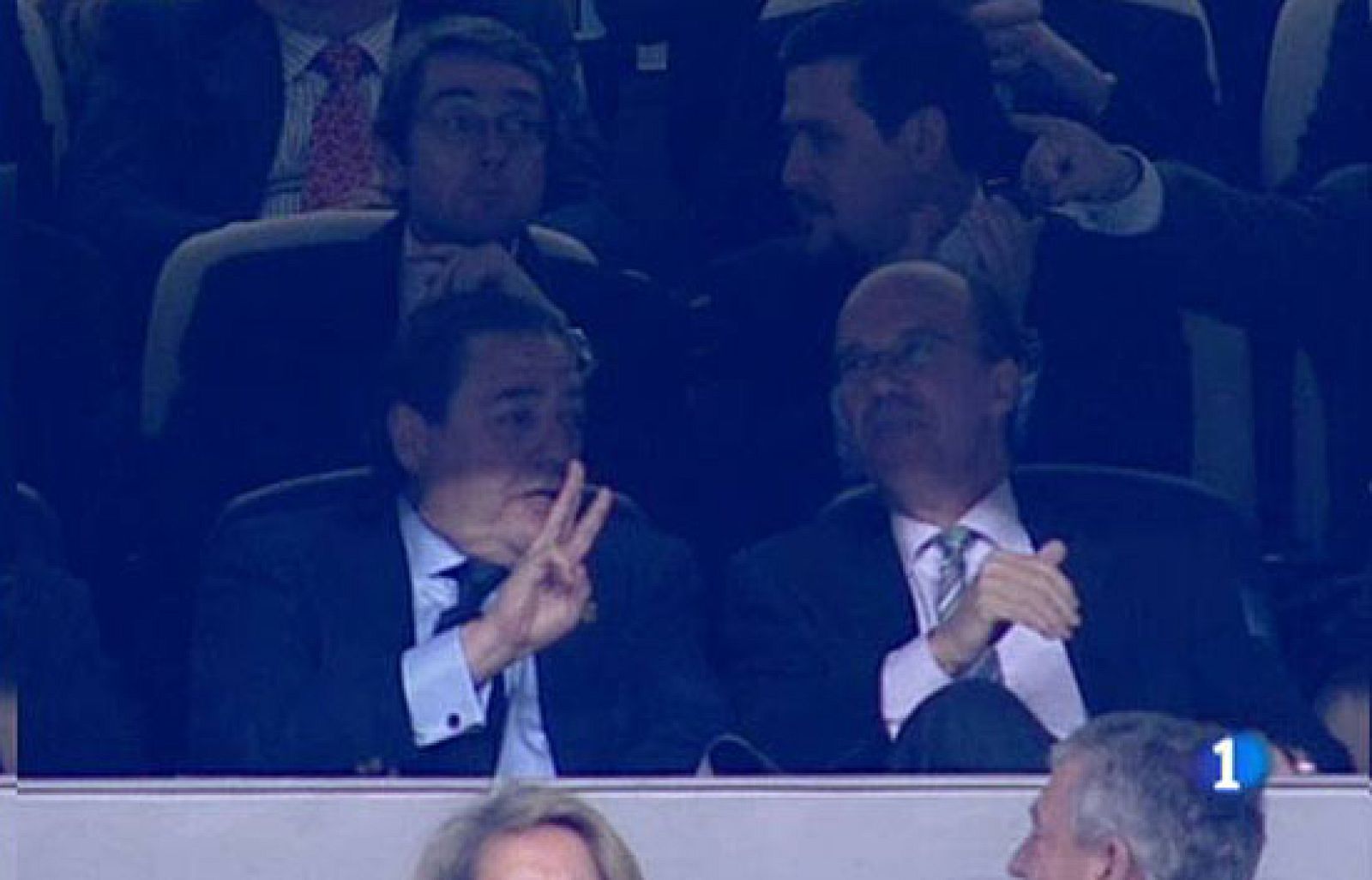 Todos los componentes del Osasuna, desde los jugadores al presidente, han mostrado su indignación tras el arbitraje que han sufrido en el Bernabéu por parte de Pérez Burrul.