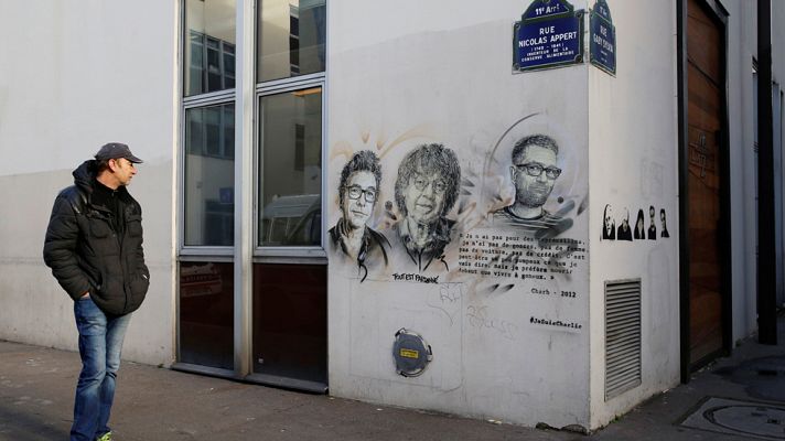 Telediario 1 - París recuerda a Charlie Hebdo y los atentados de enero de 2015 en su segundo aniversario