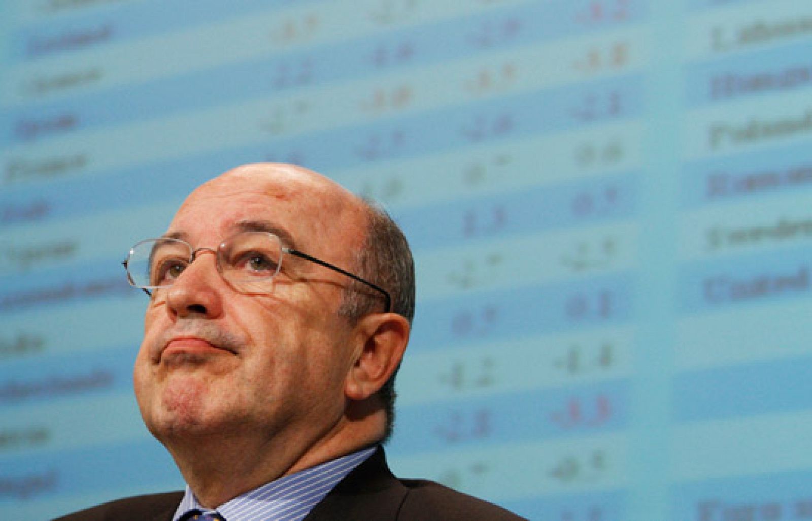 El comisario de Asuntos Económicos afirma que España "se recuperará de forma más lenta".