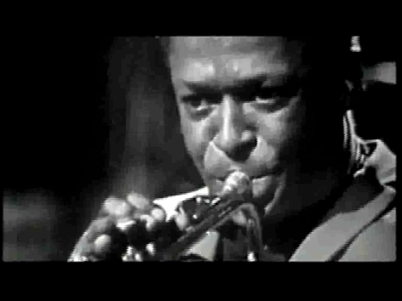 Miles Davis interpreta 'So What'