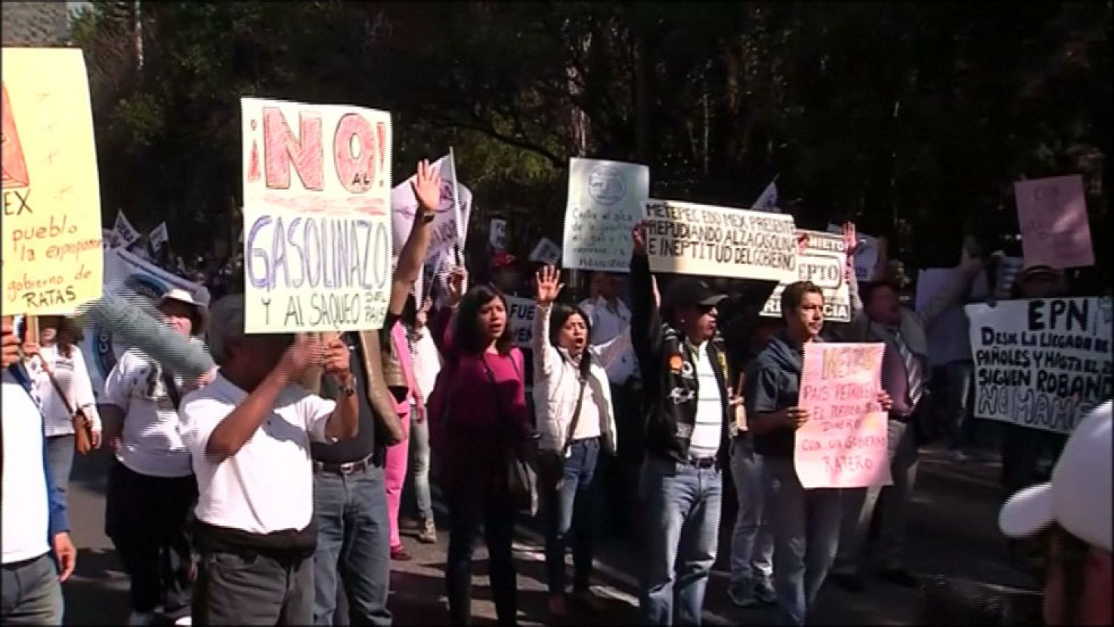 Protestas en México por el alza del combustible