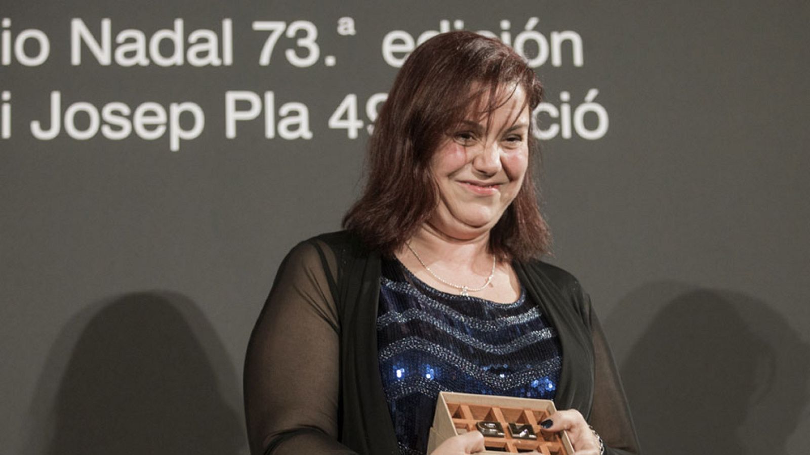 Entrevista a  la ganadora de la 73 edición del premio Nadal de novela, Care Santos - Informativo 24h | Ver