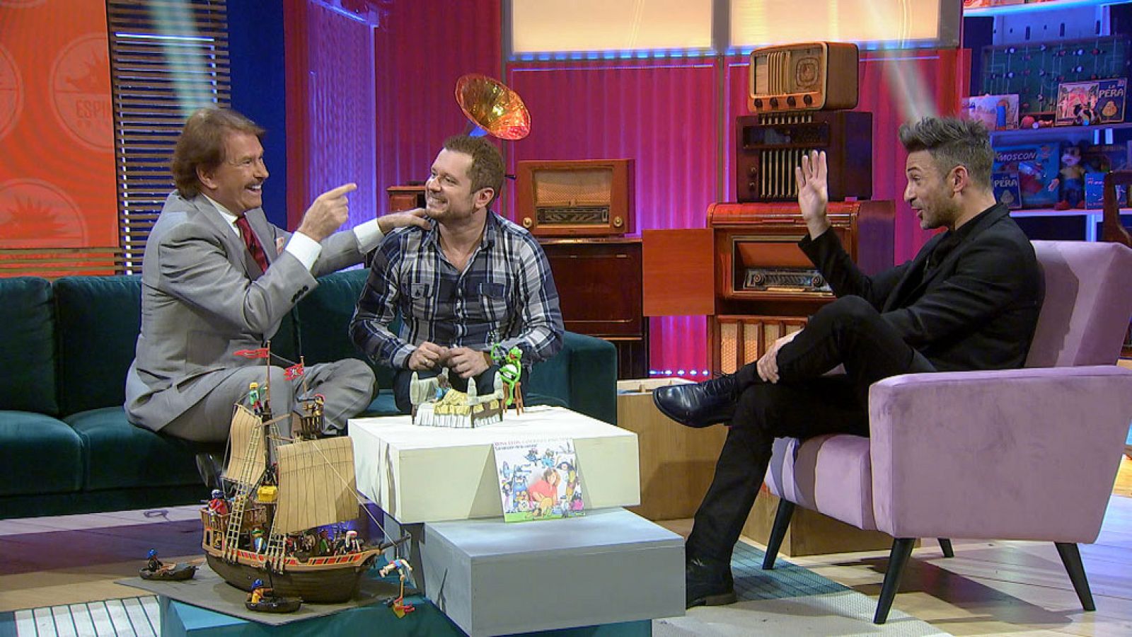 'Espinete no existe' - El Monaguillo y Bigote Arrocet