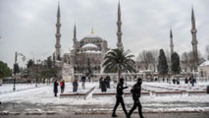 Informativo 24h - Una ola de frío congela Europa