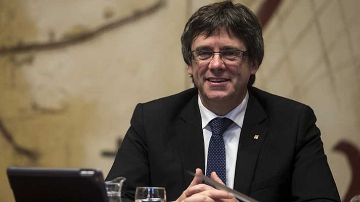 Telediario 1 - Se cumple un año desde que Artur Mas cediese el testigo a Carles Puigdemont