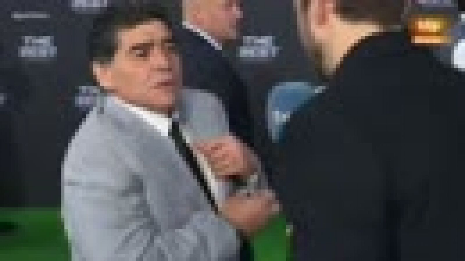 Sin programa: Maradona: "Leo (Messi) debería haber peleado acá" | RTVE Play