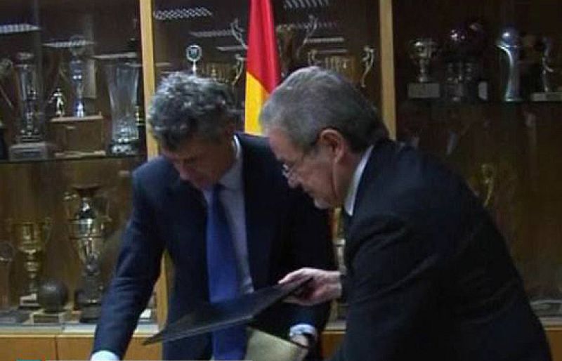 España y Portugal se han decidido para crear una candidatura conjunta pra el mundial de fútbol de 2018.