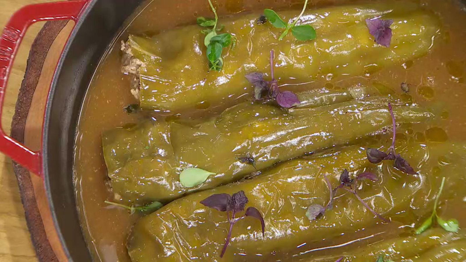 Torres en la cocina - Pimientos rellenos de corzo