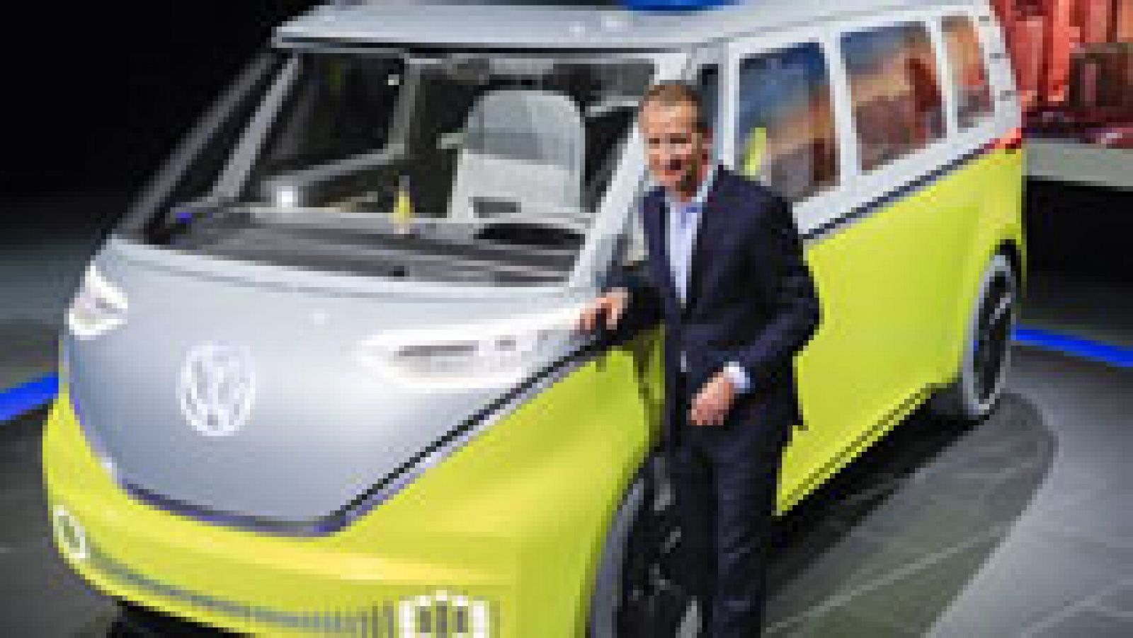 Telediario 1: Volkswagen transforma  'Combi' en un vehículo eléctrico | RTVE Play