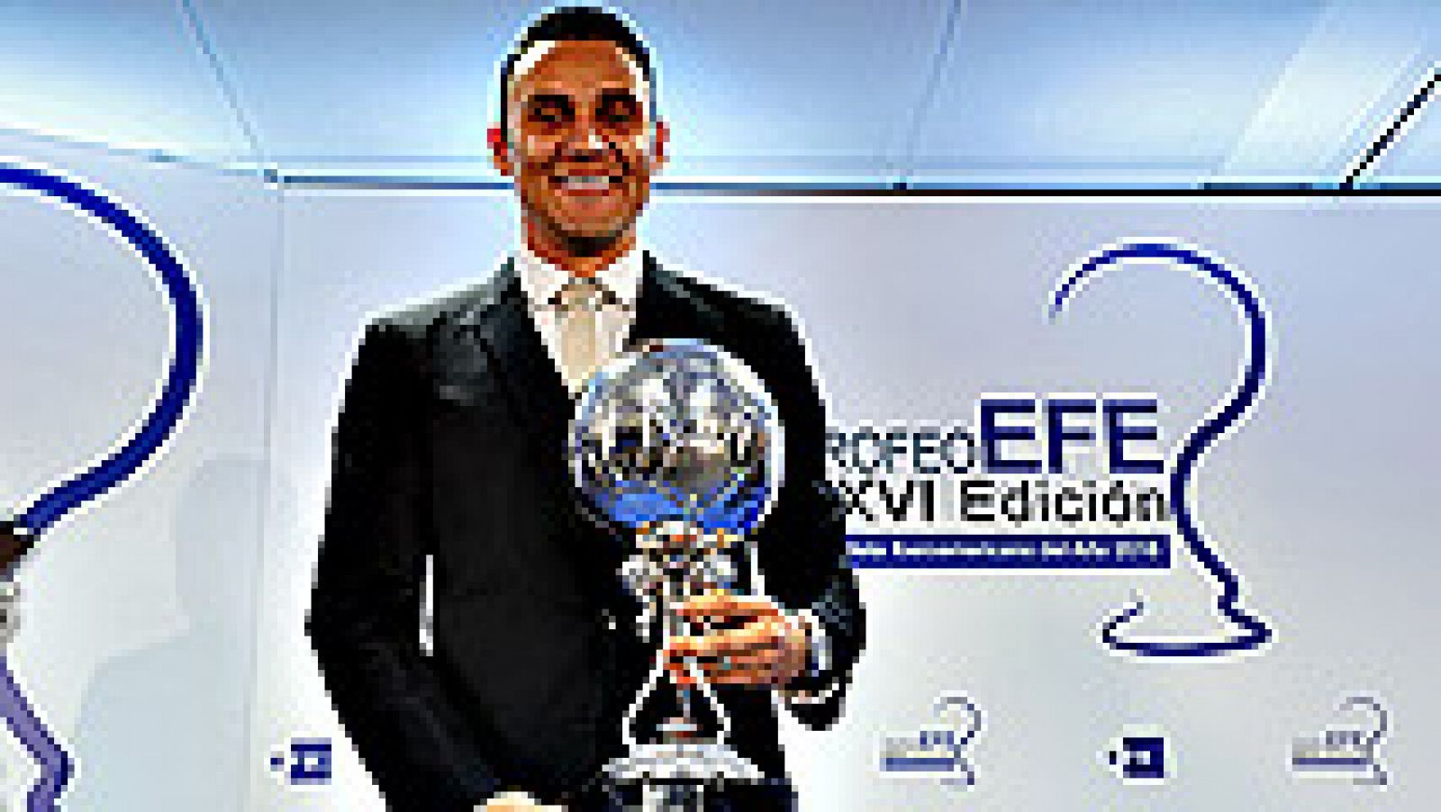 Telediario 1: Keylor Navas, Jugador Iberoamericano del Año para la Agencia EFE | RTVE Play