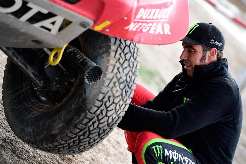 "Es una pena que no pueda celebrarse la etapa, pero al fin y al cabo esto es solo deporte. El drama es el que vive la poblaci�n afectada, que ha perdido sus casas y sus pertenencias", sostuvo Nani Roma (Toyota).