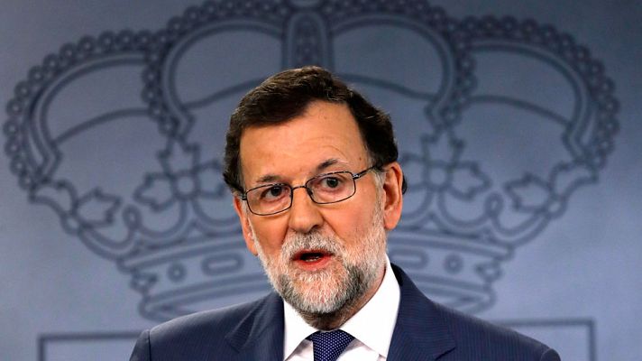 Telediario 1 - Rajoy respalda a Cospedal y expresa su reconocimiento a familias del Yak-42