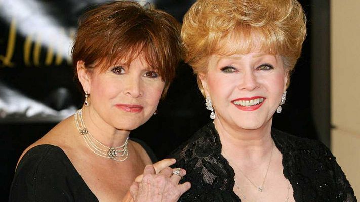 Debbie Reynolds (1932-2016) y Carrie Fisher (1956-2016)