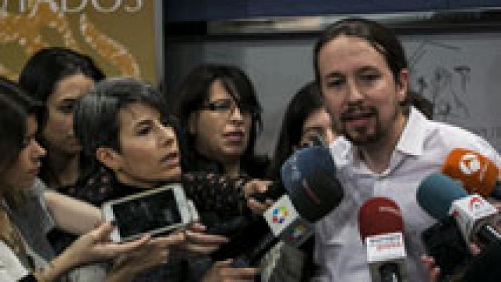 Telediario 1 - Pablo Iglesias quiere un Podemos "a la ofensiva" y Errejón apuesta por uno "institucional"