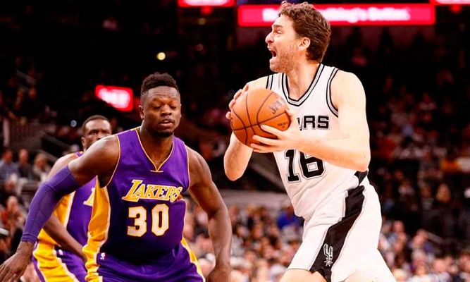 Telediario 1 - Pau muestra su clase ante Lakers; Calderón, Willy y Juancho reciben minutos