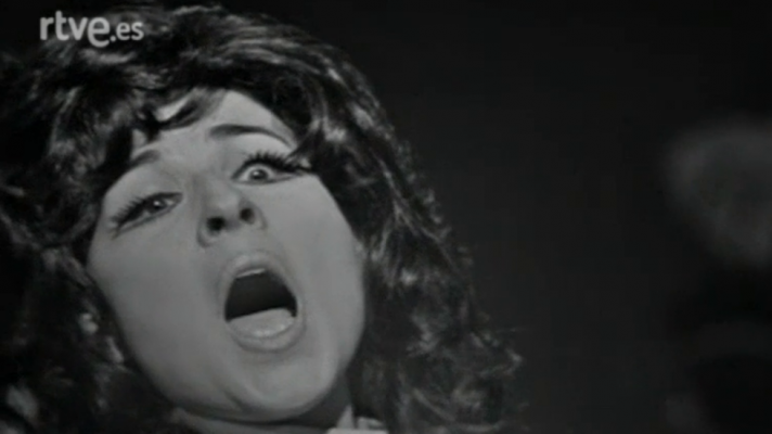 Luces en la noche - Gracia Montes