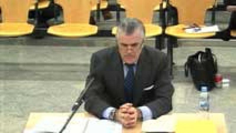 Luis Bárcenas declara como acusado en el juicio de la trama Gürtel