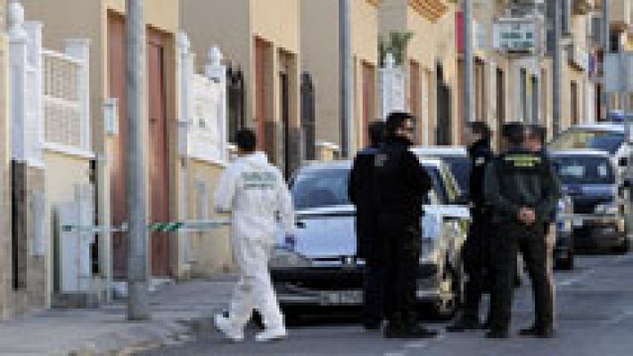 Muere una mujer degollada en Huércal de Almería