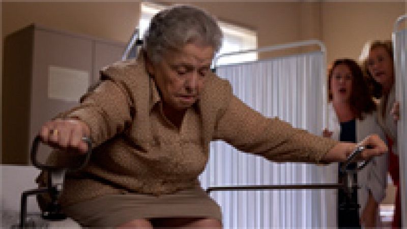 Cuéntame cómo pasó - Herminia va al ginecólogo
