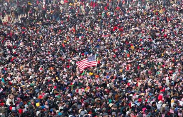  - Miles de personas con Obama