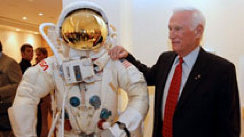 Muere Eugene Cernan, el último astronauta que pisó la Luna