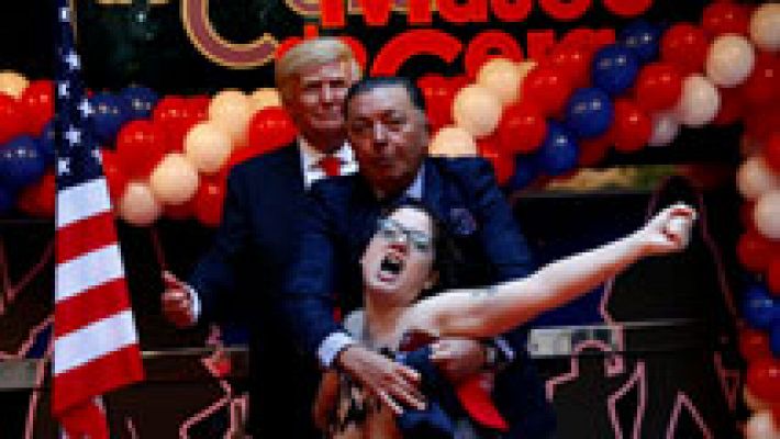 Telediario 1 - Protesta de FEMEN ante la figura de cera de Trump en Madrid