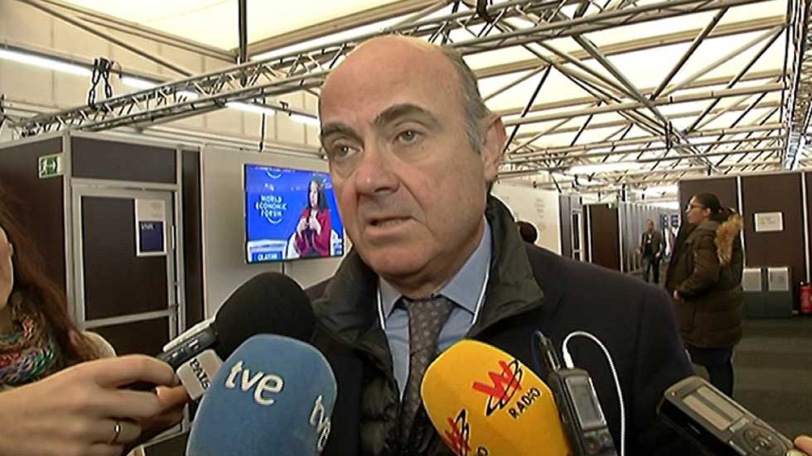 Gobierno y PSOE acuerdan un sistema para dar una solución a millón y medio de afectados por las clausulas suelo