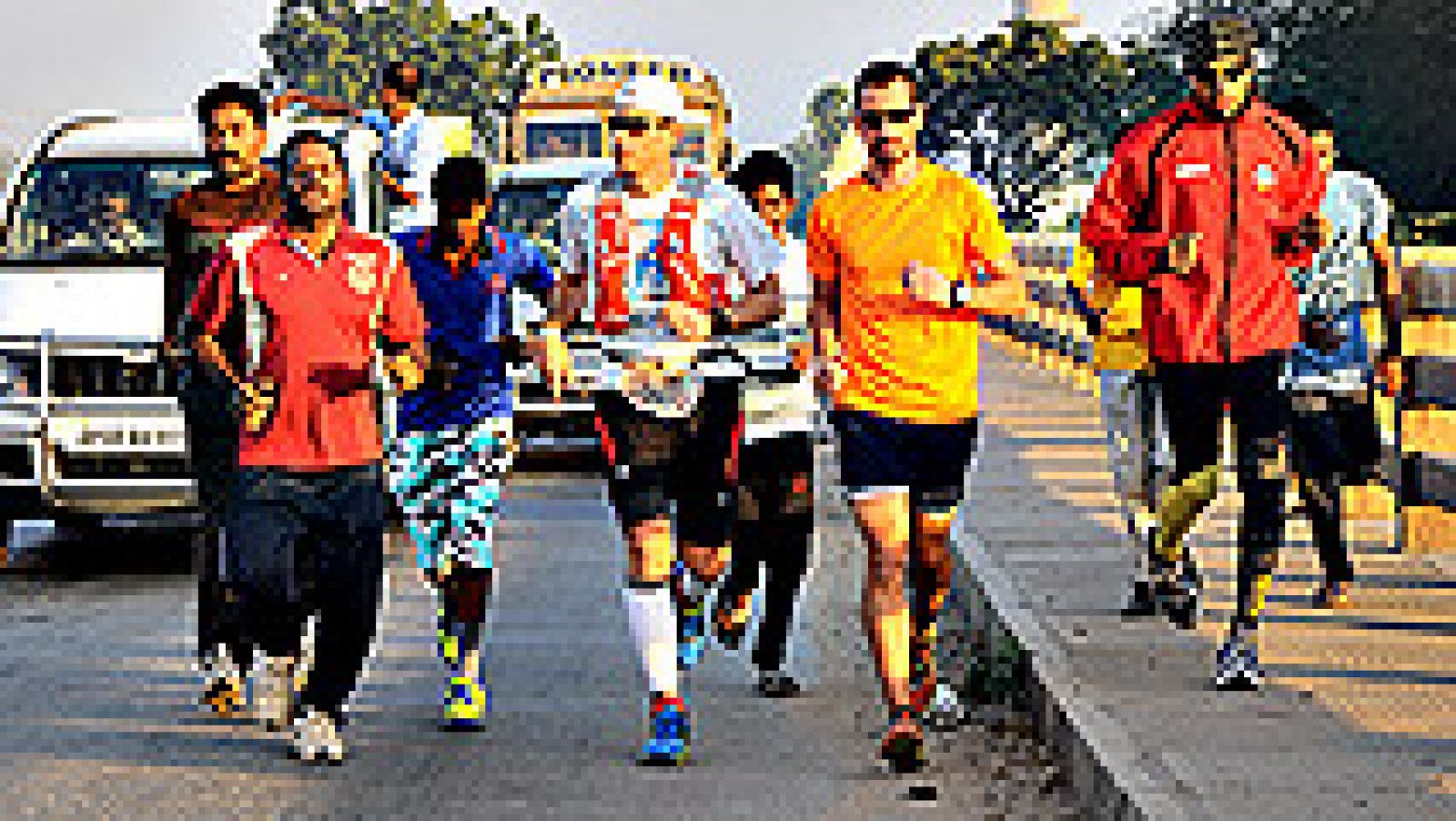 Atletismo: 36 españoles viajan a India para correr contra la pobreza | RTVE Play