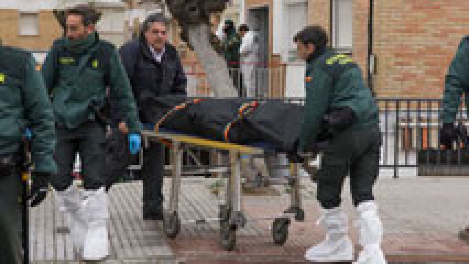 Telediario 1: La Policía abate a tiros a un hombre denunciado por violencia machista | RTVE Play