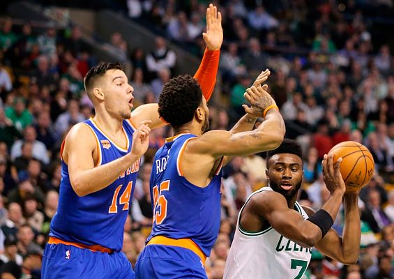 Telediario 1 - Willy logra su primer doble-doble como profesional en la NBA