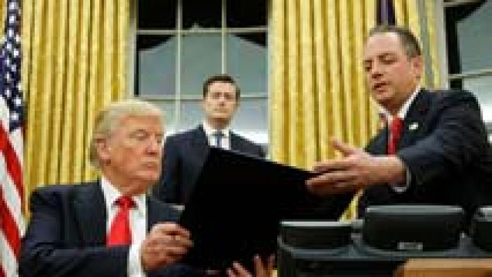 Telediario 1 - Trump da sus primeros pasos como presidente de EE.UU.